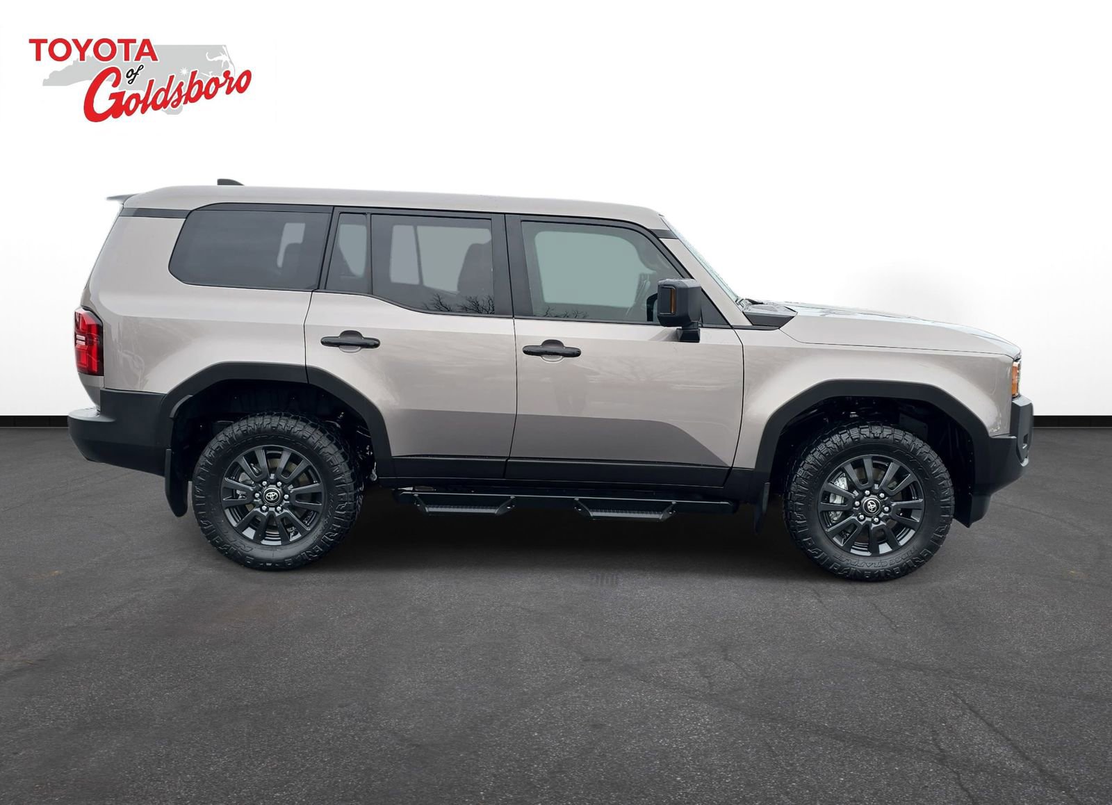 Used 2024 Toyota Land Cruiser 1958 image 4