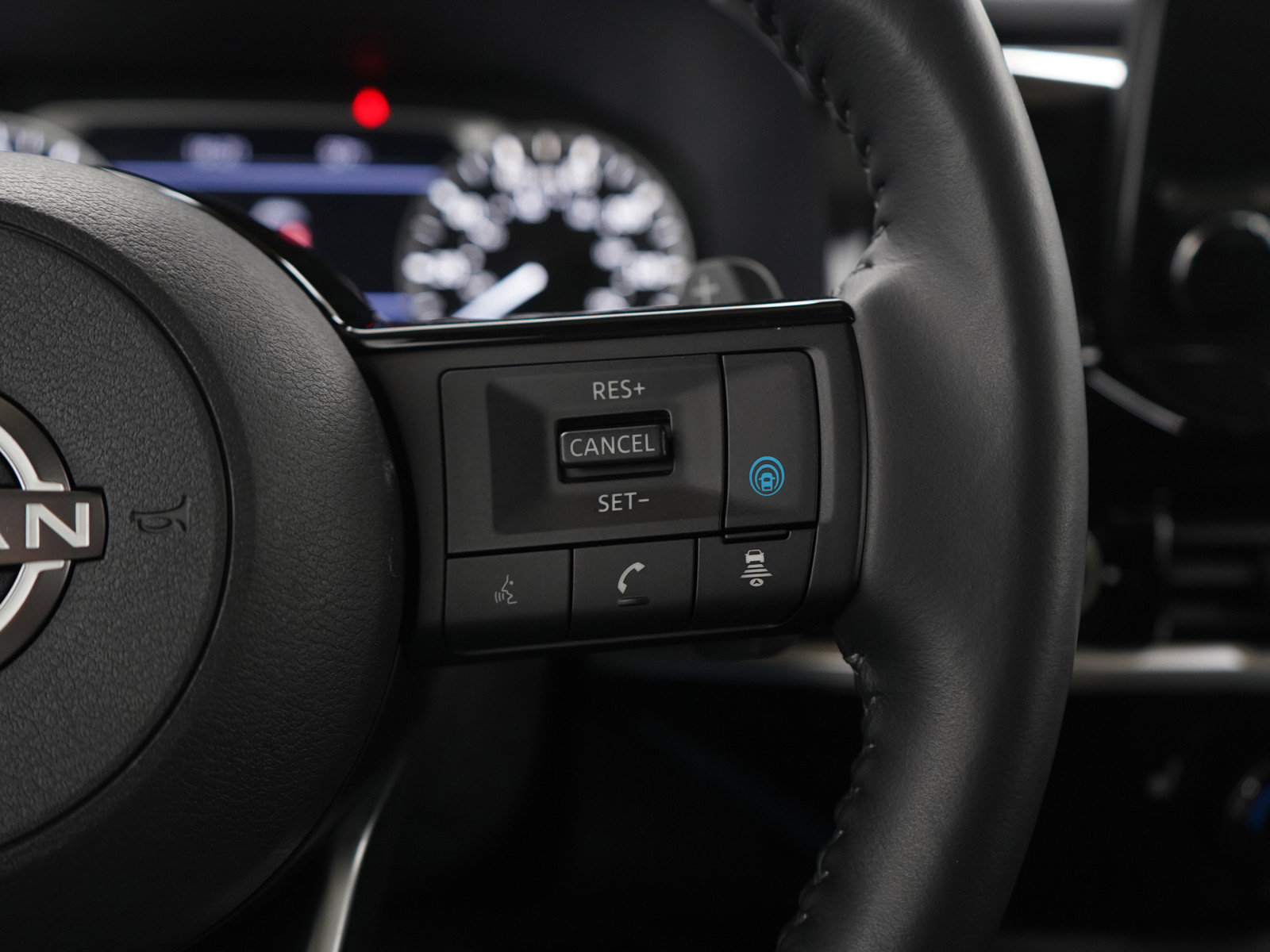 Used 2023 Nissan Pathfinder SL w/ SL Premium Package image 29