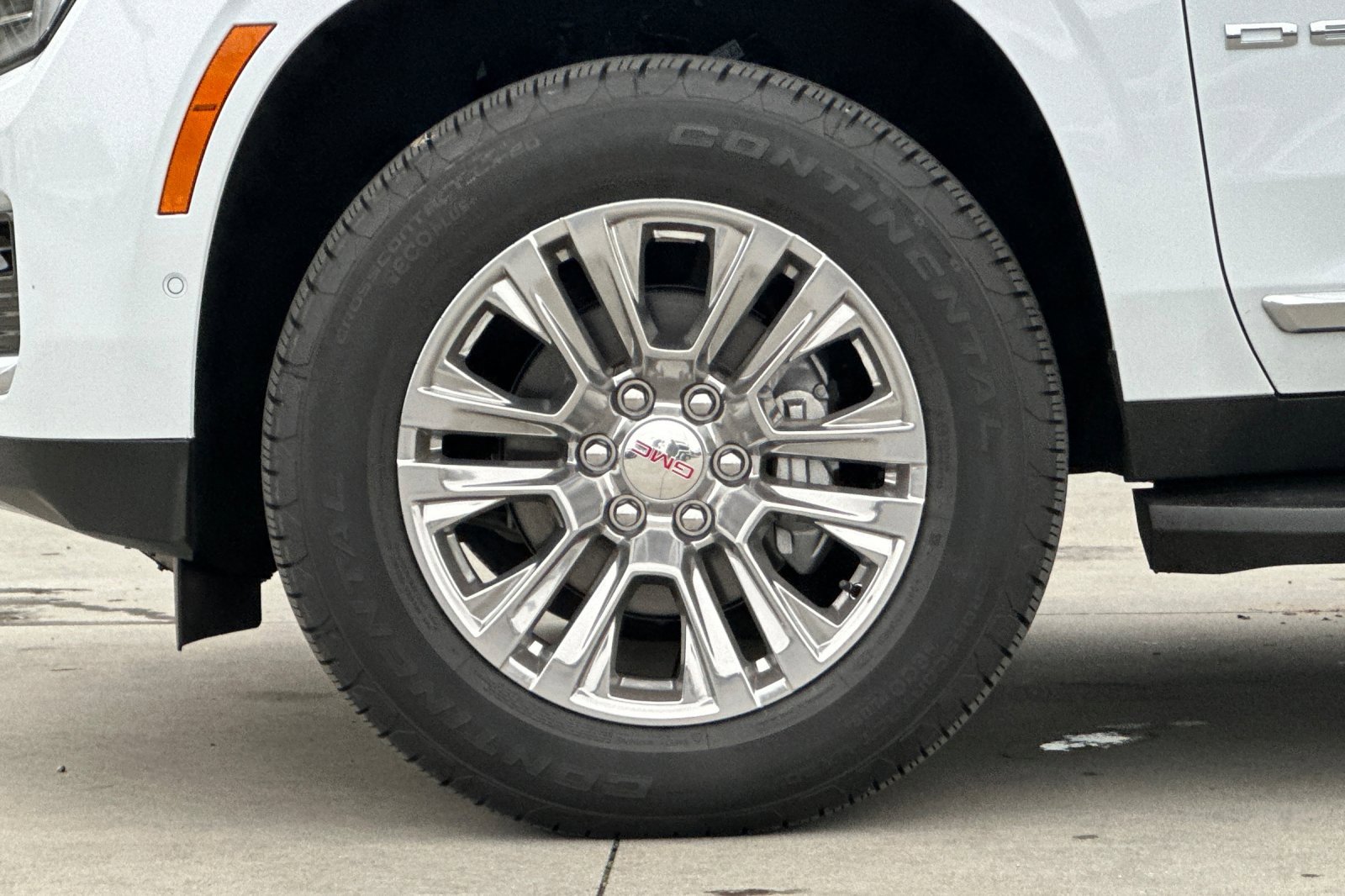 New 2026 GMC Yukon XL Denali image 28