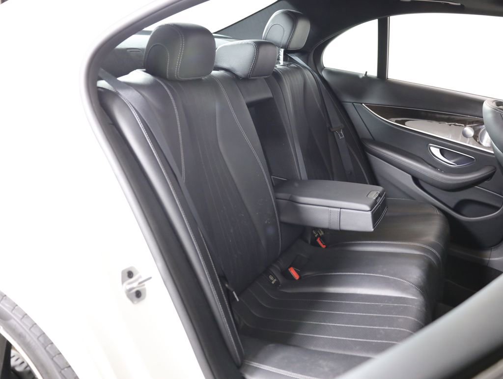Certified 2019 Mercedes-Benz E 300 4MATIC image 38