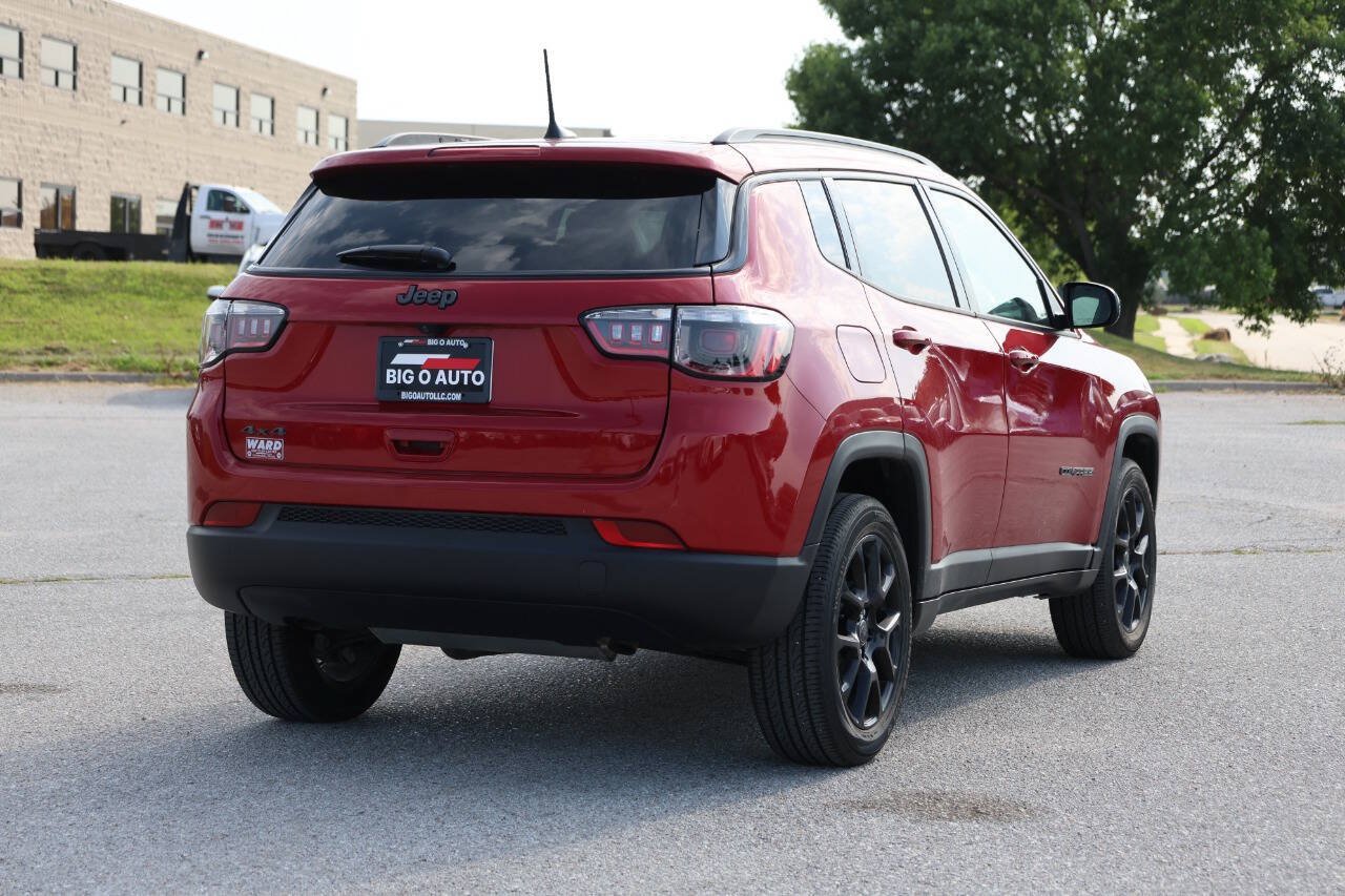 Used 2026 Jeep Compass Latitude AWD/4WD image 9