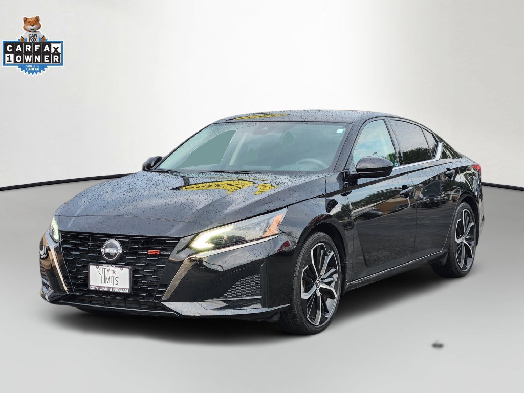 Used 2023 Nissan Altima 2.5 SR FWD image 3