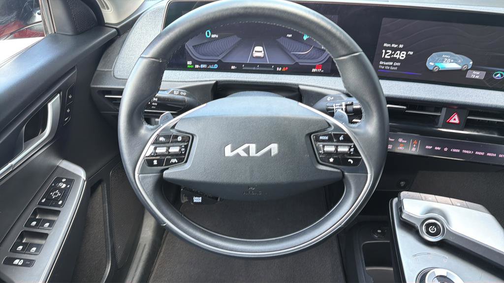 Used 2024 Kia EV6 Light RWD image 9