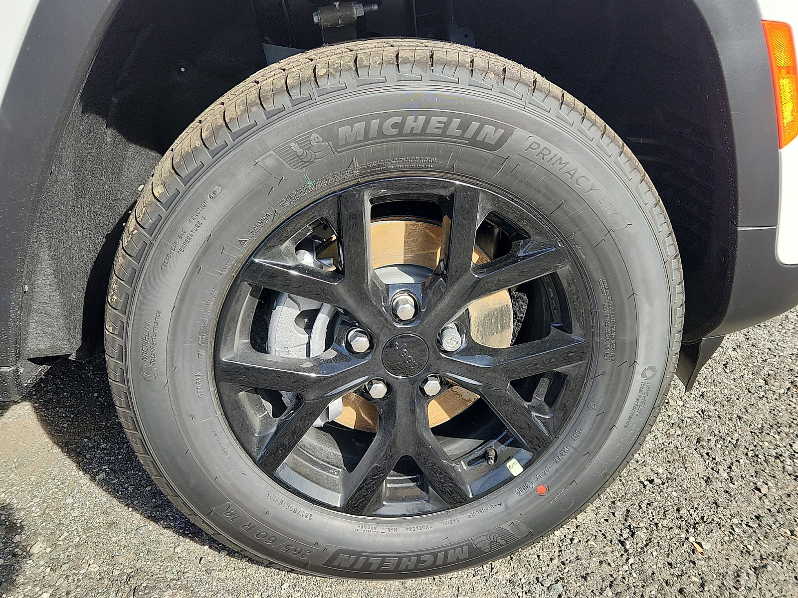 New 2025 Jeep Grand Cherokee Altitude image 5