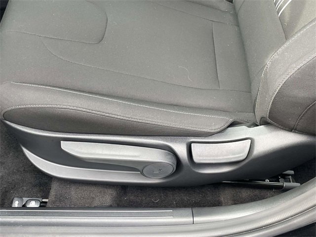 Certified 2025 Hyundai Elantra SEL image 12