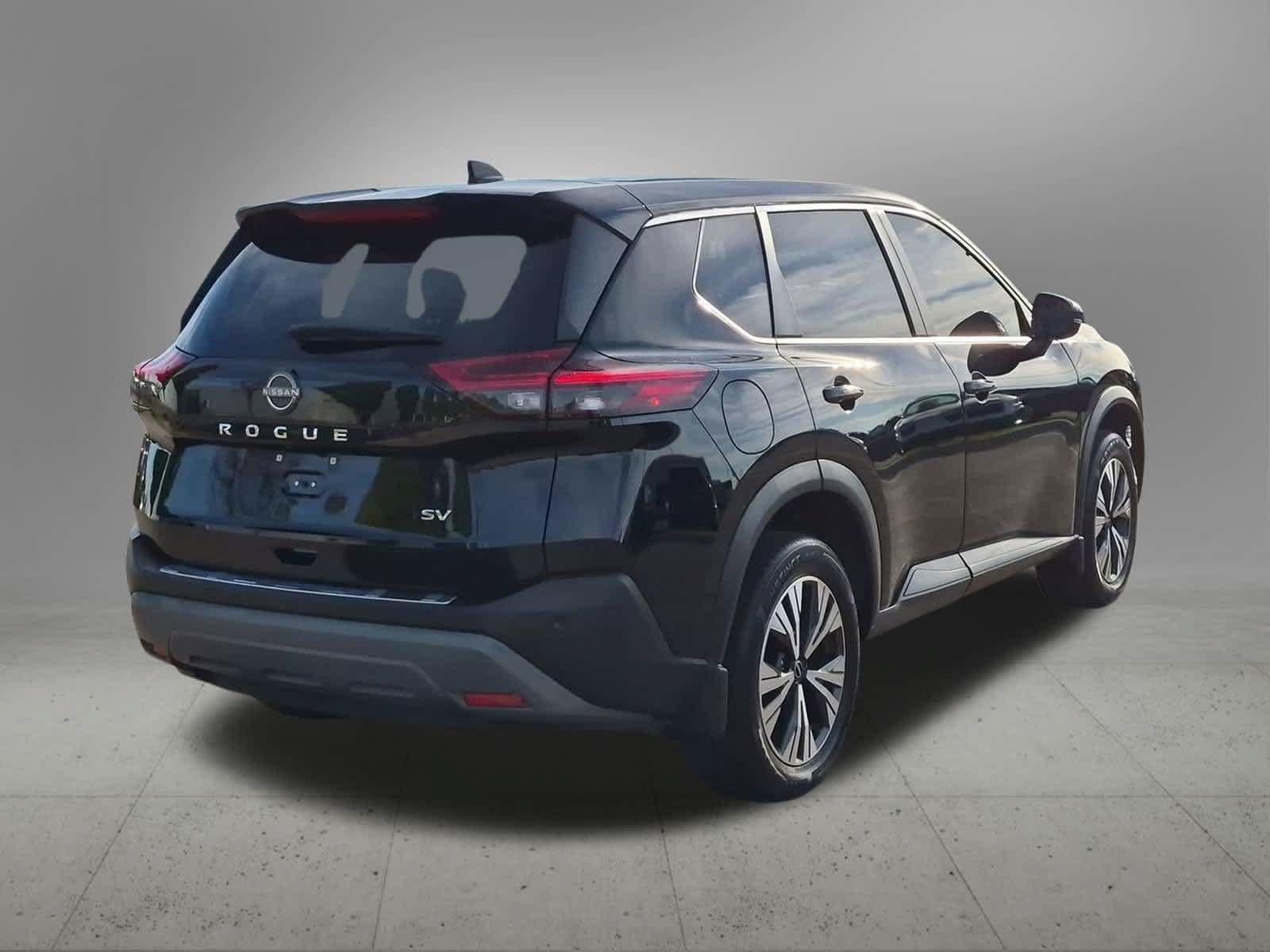Used 2022 Nissan Rogue SV FWD image 6