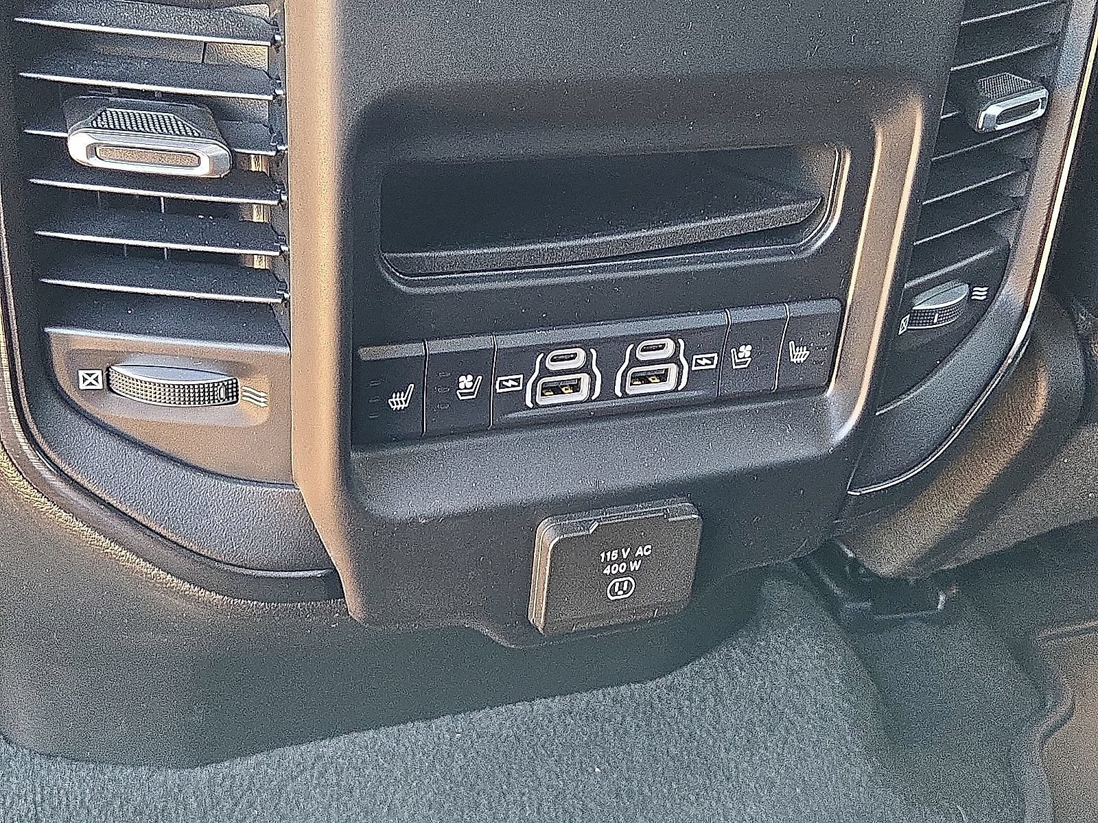 Used 2023 RAM 1500 Limited AWD/4WD image 16