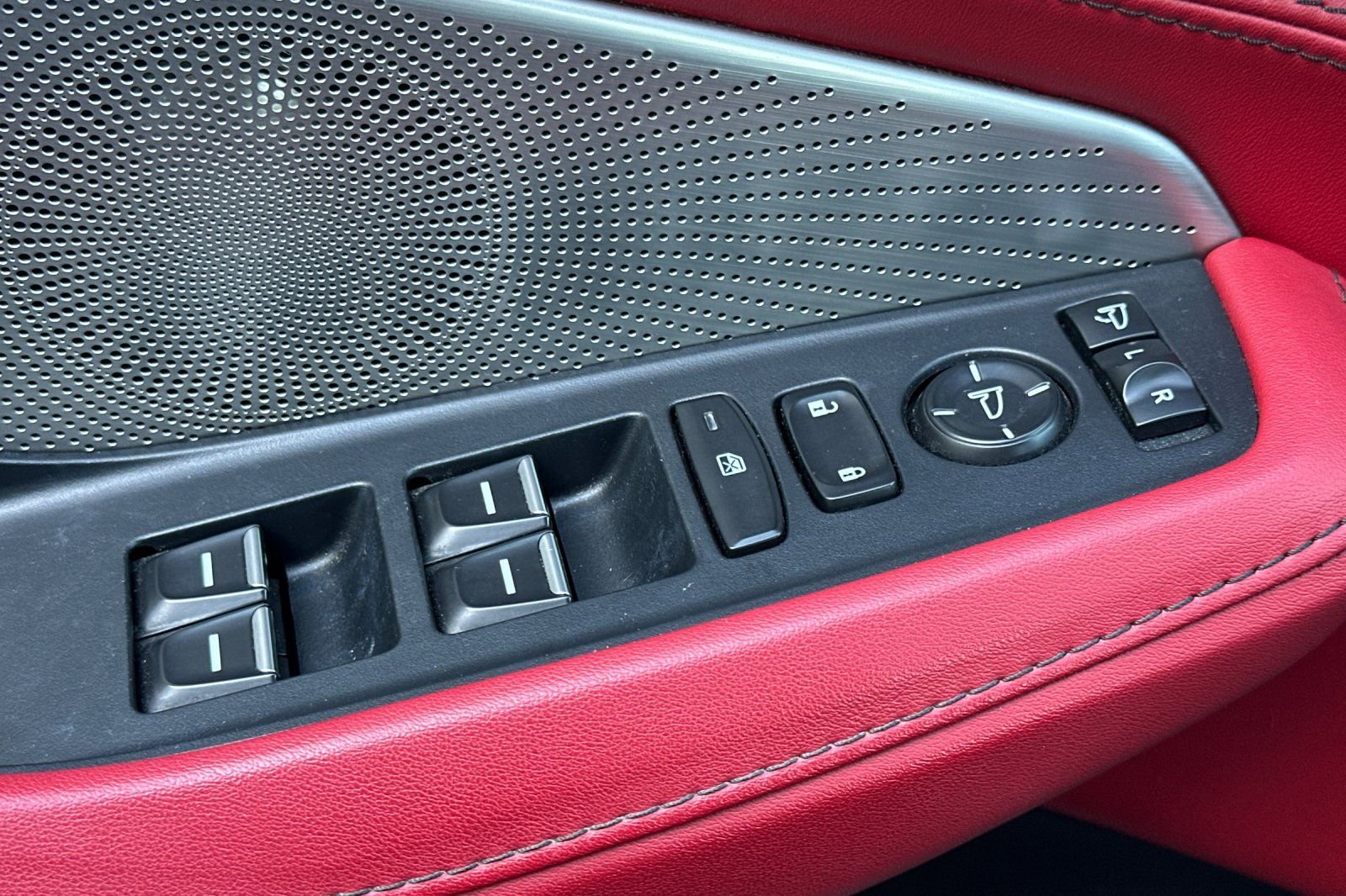 Used 2023 Acura MDX Type S image 12