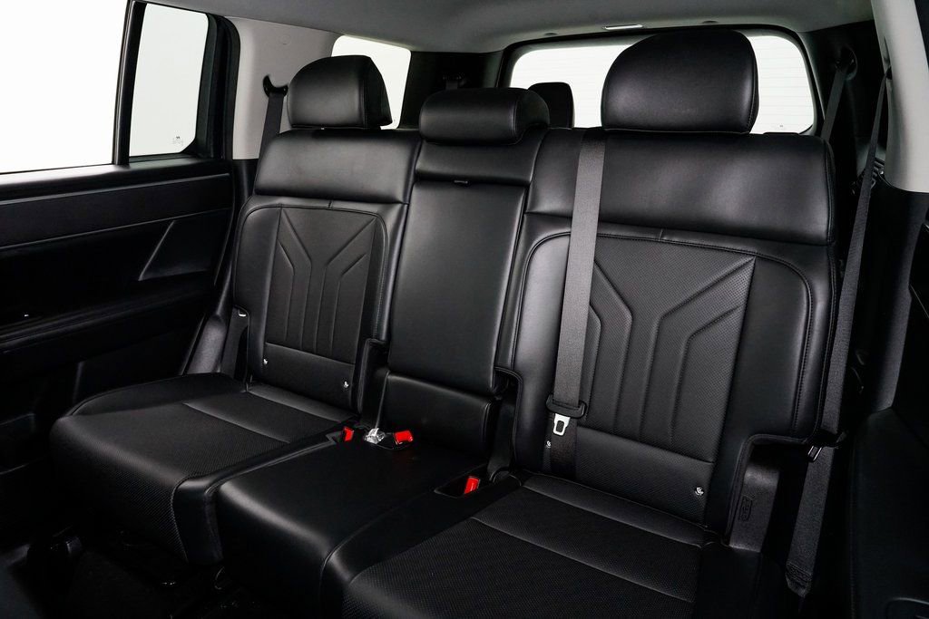 Used 2025 Hyundai Santa Fe XRT image 27