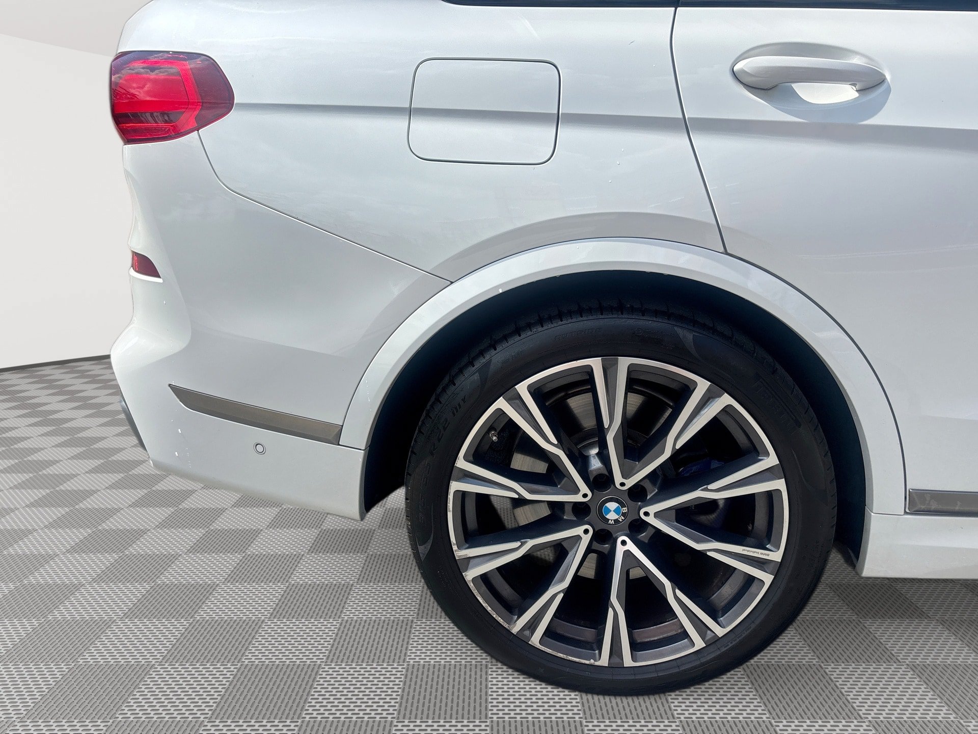 Used 2021 BMW X7 M50i AWD/4WD image 30