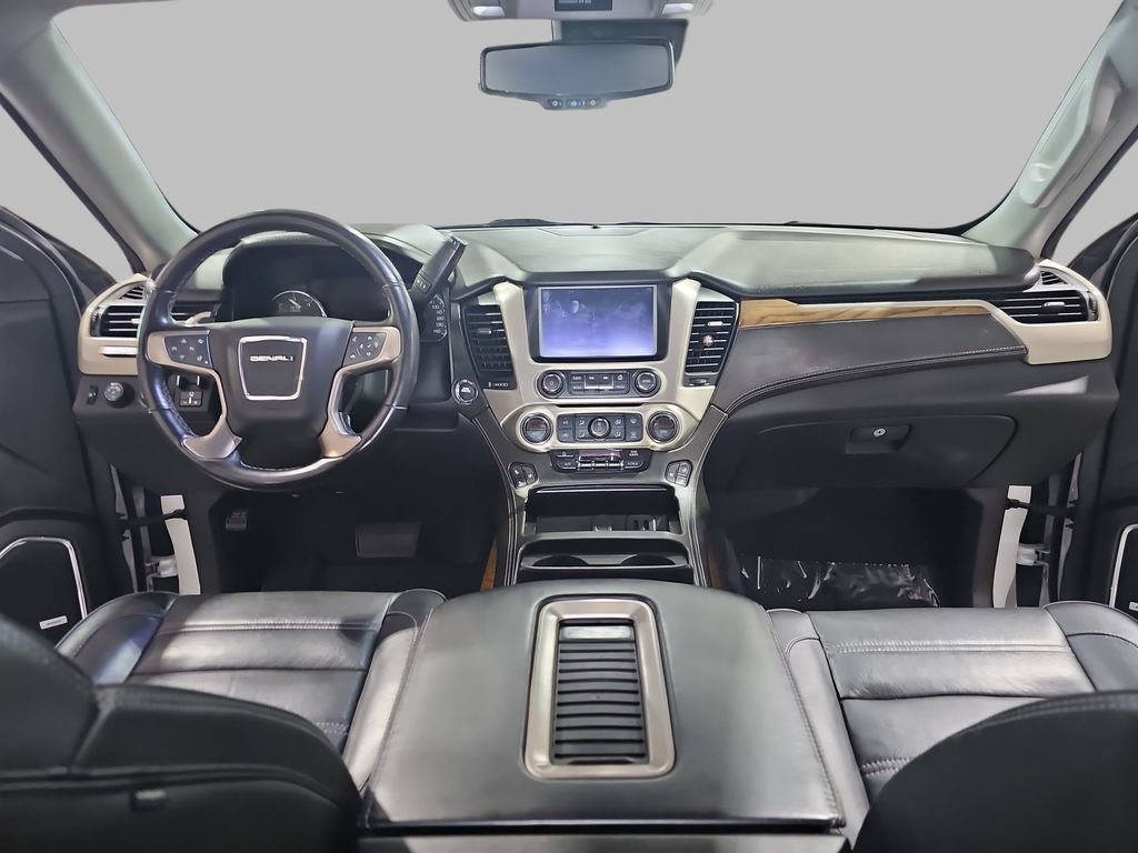 Used 2020 GMC Yukon Denali w/ Denali Ultimate Package AWD/4WD image 11