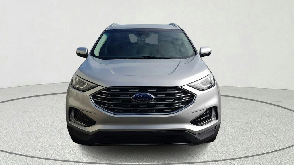 Used 2019 Ford Edge Titanium w/ Cargo Accessory Package FWD image 2