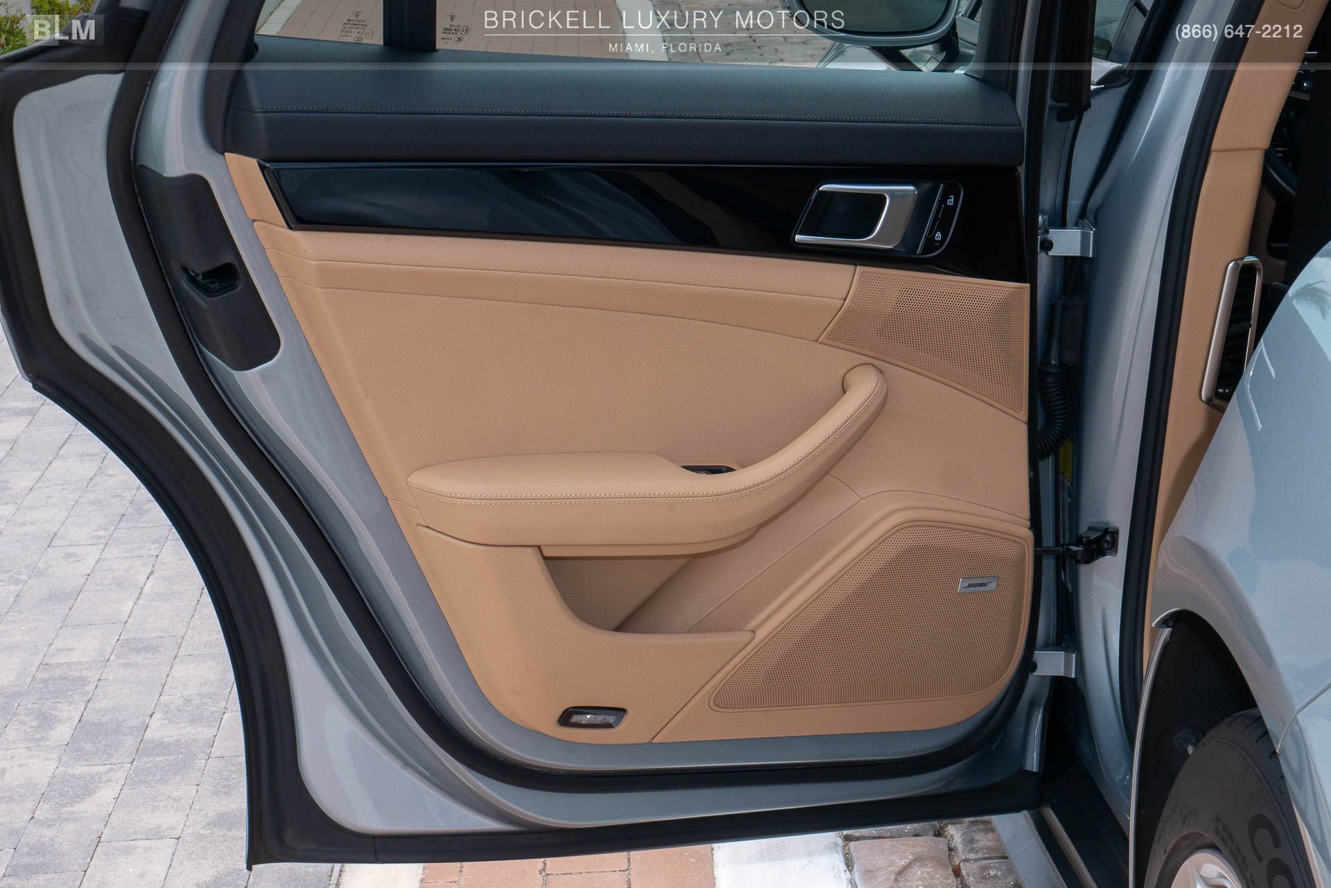 Used 2019 Porsche Panamera RWD image 15