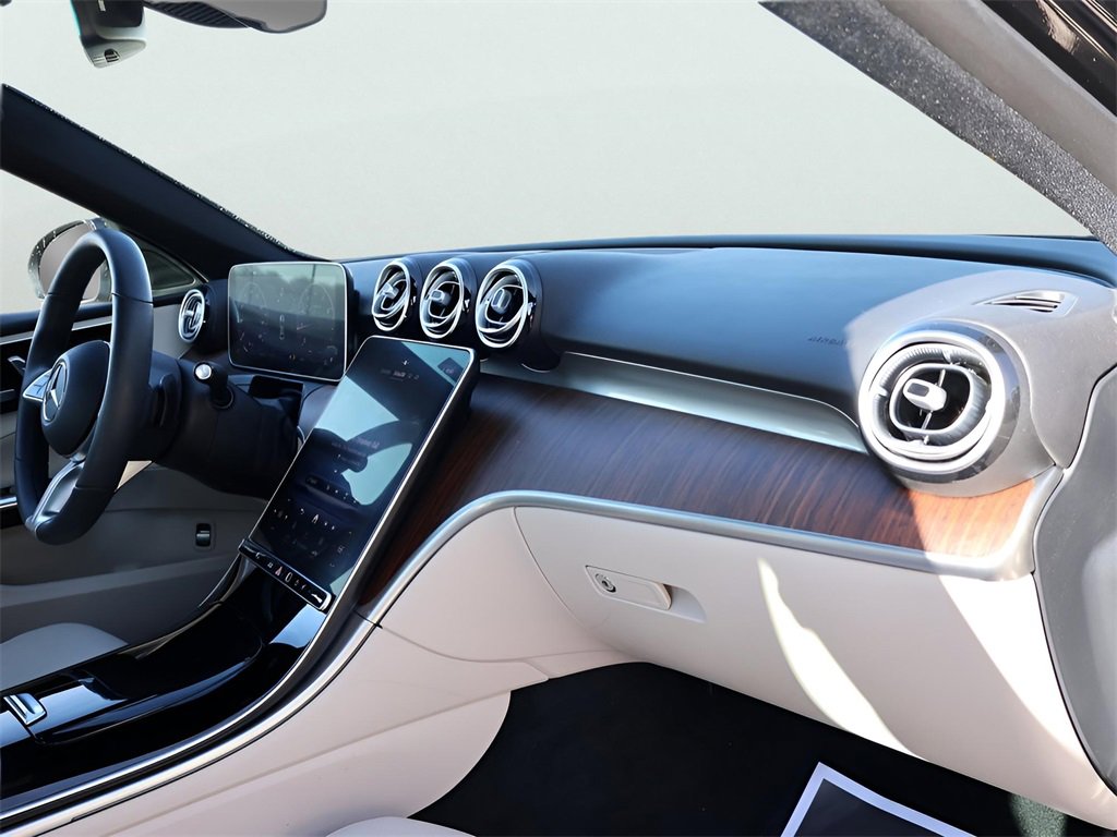 Used 2023 Mercedes-Benz C 300 4MATIC Sedan image 11