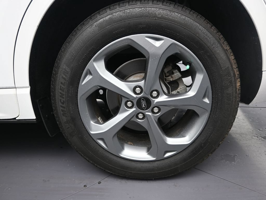 Used 2023 Ford Escape ST-Line w/ Tech Pack #1 FWD image 9