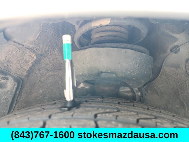 Used 2021 Toyota Corolla LE w/ Carpet Mat Package (TMS) FWD image 34
