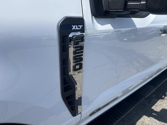 Used 2023 Ford F250 XLT w/ FX4 Off-Road Package image 11