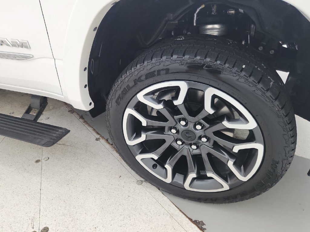 Certified 2026 RAM 1500 Limited AWD/4WD image 39
