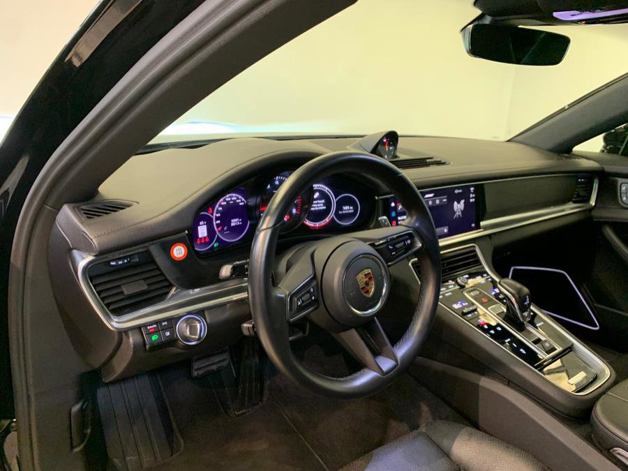Used 2023 Porsche Panamera 4 Platinum Edition w/ Assistance Package image 15