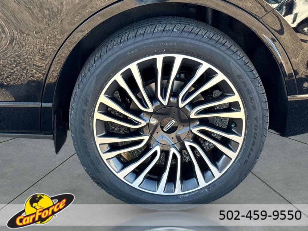 Used 2021 Lincoln Corsair Reserve image 4