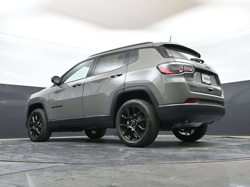 New 2026 Jeep Compass Latitude AWD/4WD image 42