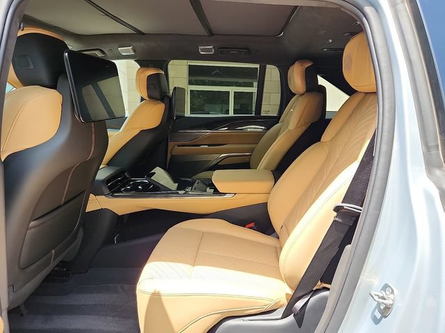 Certified 2025 Cadillac Escalade IQ Luxury 2 AWD/4WD image 10