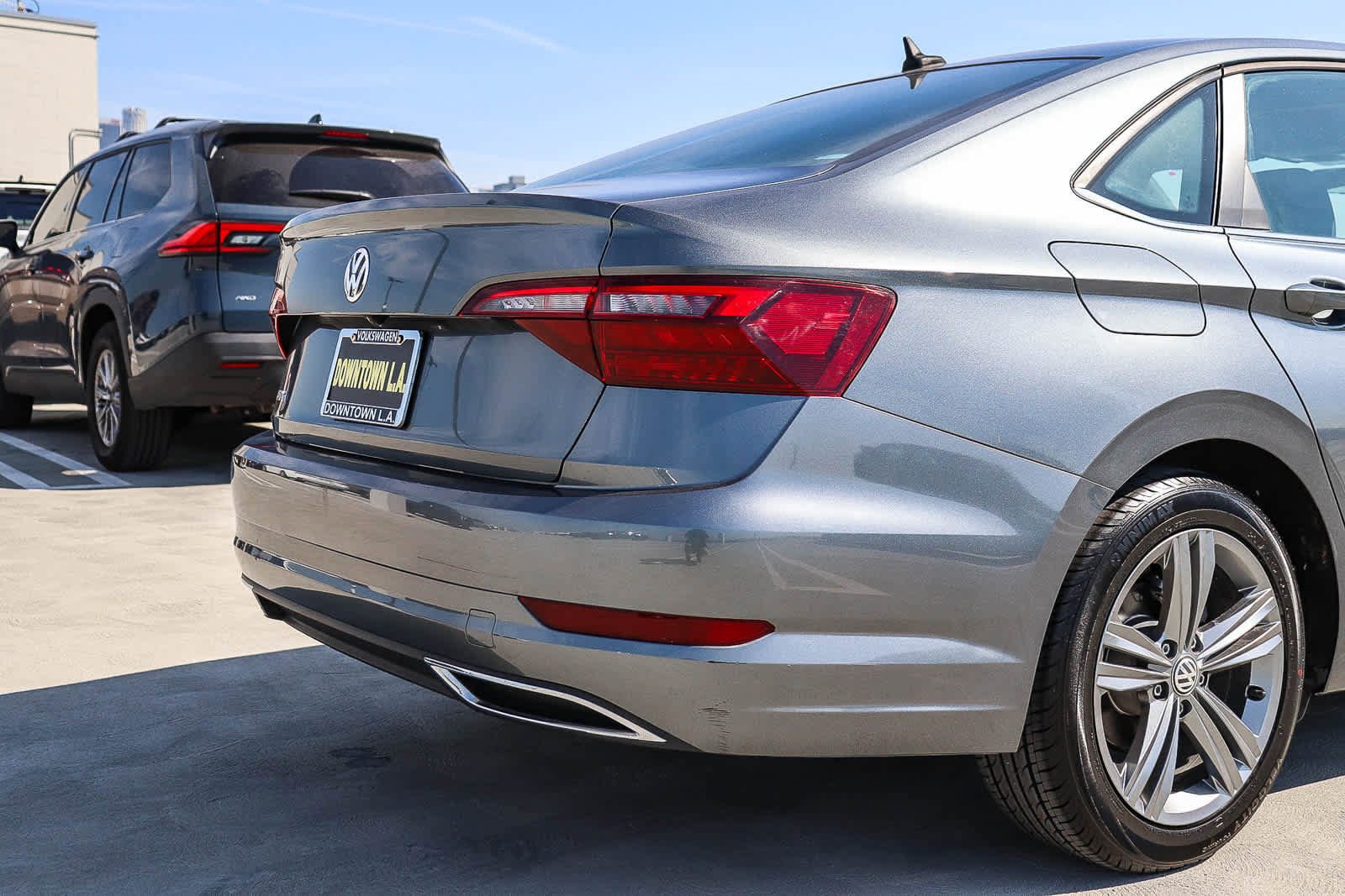 Used 2020 Volkswagen Jetta R-Line w/ R-Line Cold Weather Package image 9