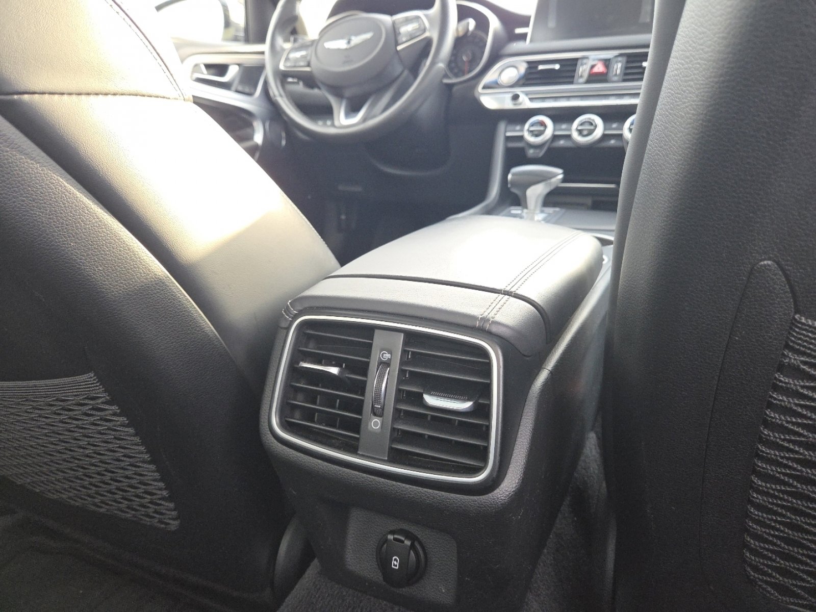 Used 2020 Genesis G70 3.3T w/ Prestige Package image 29