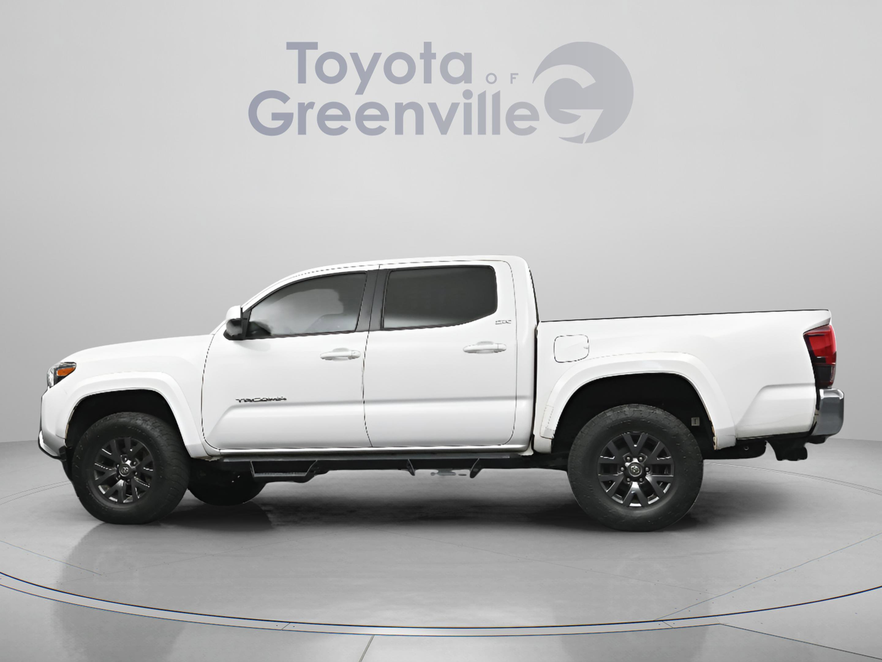 Used 2020 Toyota Tacoma SR5 AWD/4WD image 6