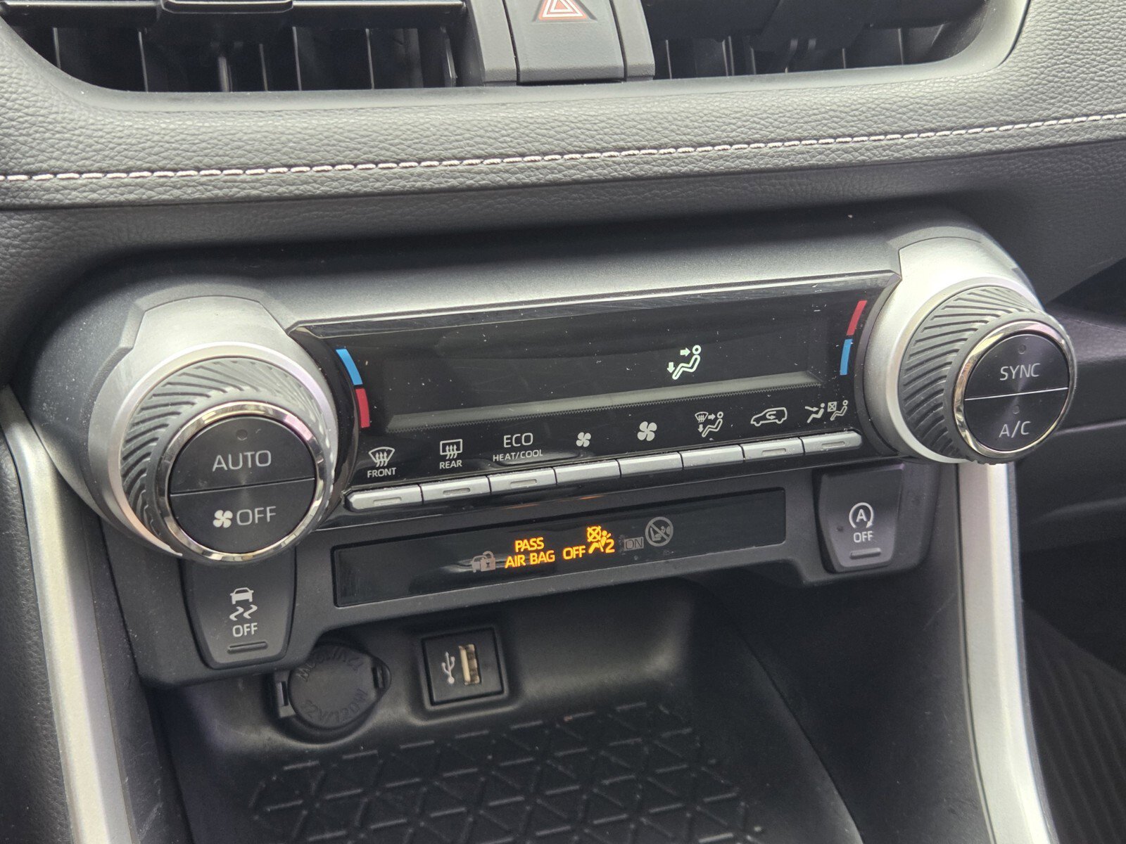 Certified 2023 Toyota RAV4 XLE w/ Convenience Package image 15