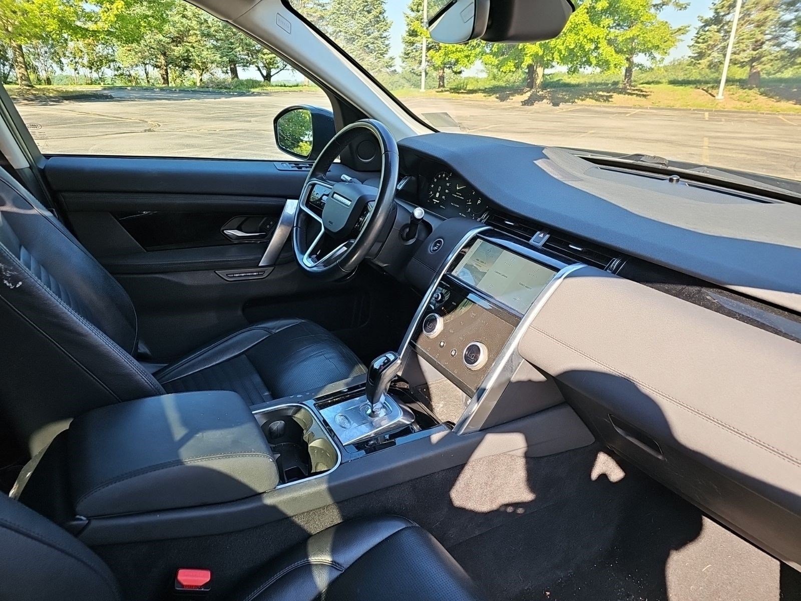 Used 2021 Land Rover Discovery Sport SE AWD/4WD image 10
