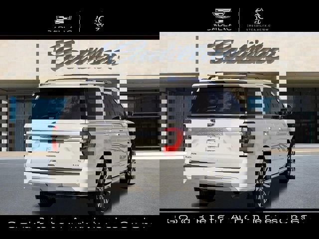 Used 2021 Ford Expedition Platinum image 3