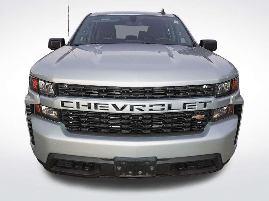 Used 2020 Chevrolet Silverado 1500 Custom w/ Custom Value Package AWD/4WD image 2
