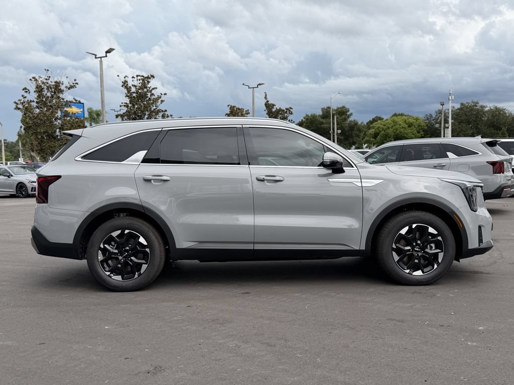 New 2026 Kia Sorento S FWD image 3