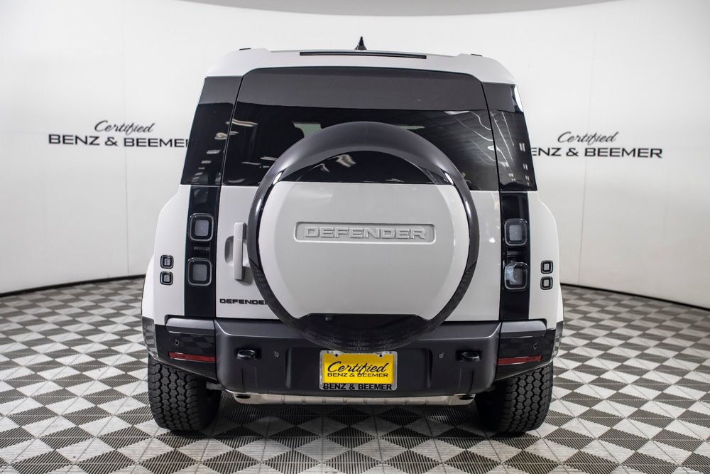 Used 2026 Land Rover Defender 110 X-Dynamic SE AWD/4WD image 7