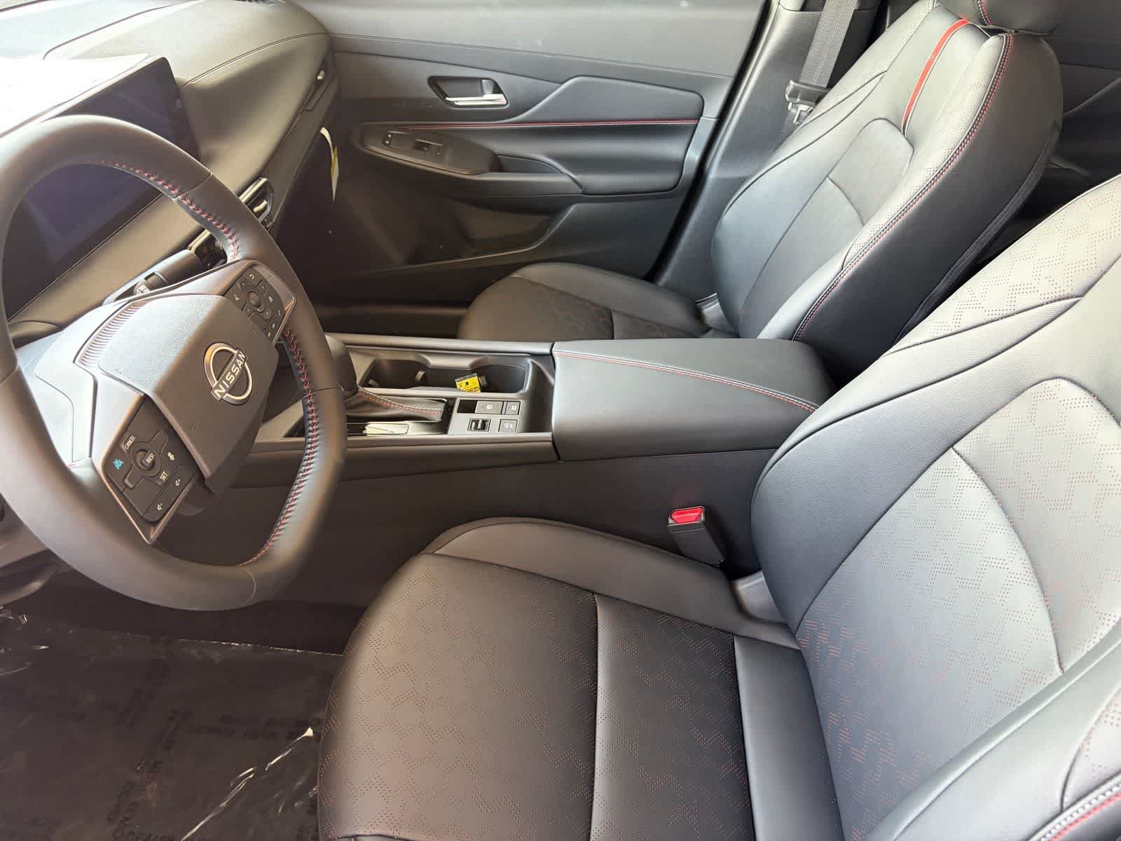 New 2026 Nissan Sentra SR w/ SR Premium Package FWD image 13