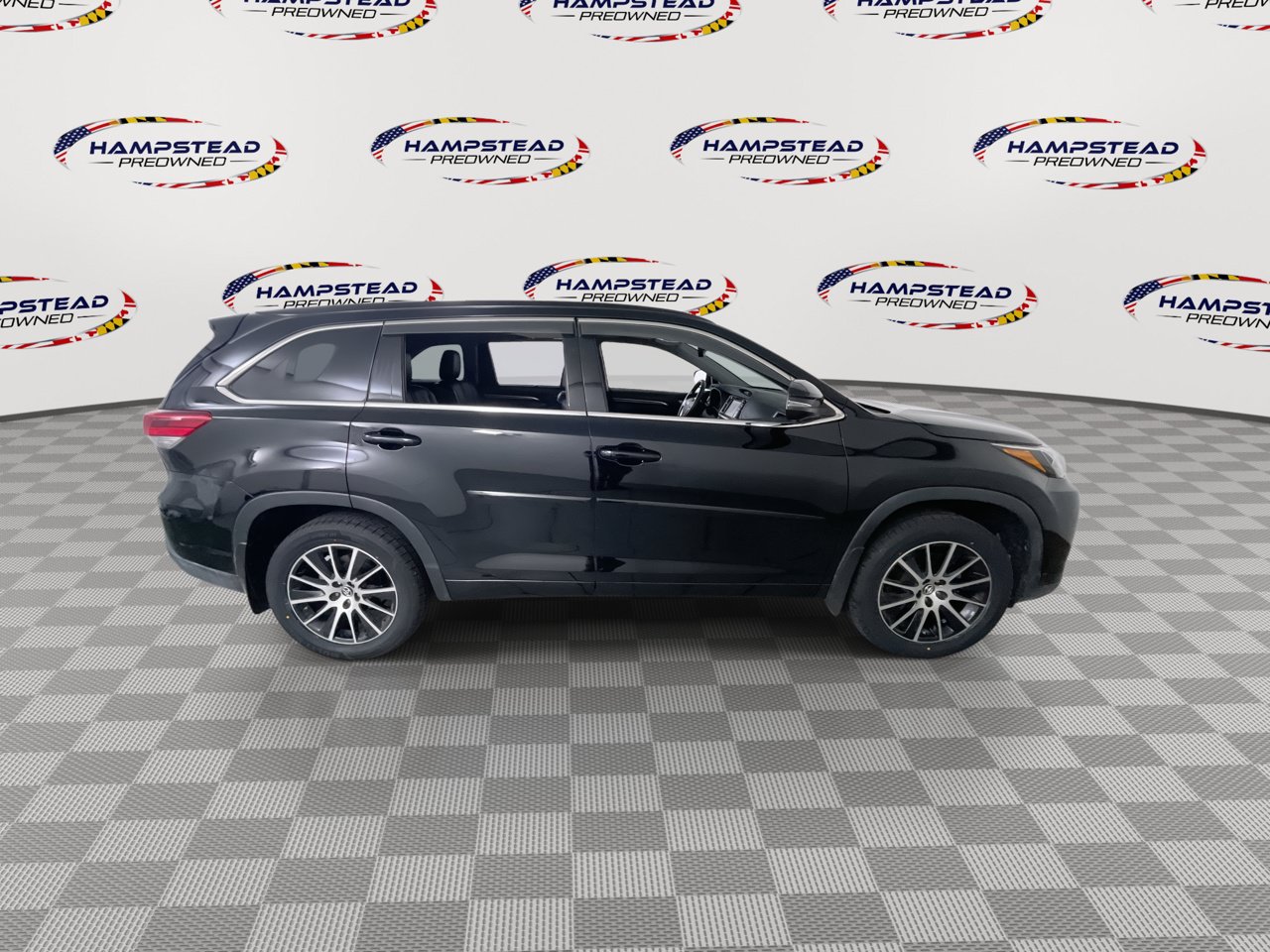 Used 2018 Toyota Highlander SE w/ Protection Package #3 AWD/4WD image 9