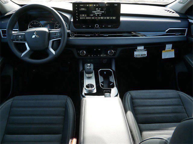 New 2026 Mitsubishi Outlander Trail Edition image 7