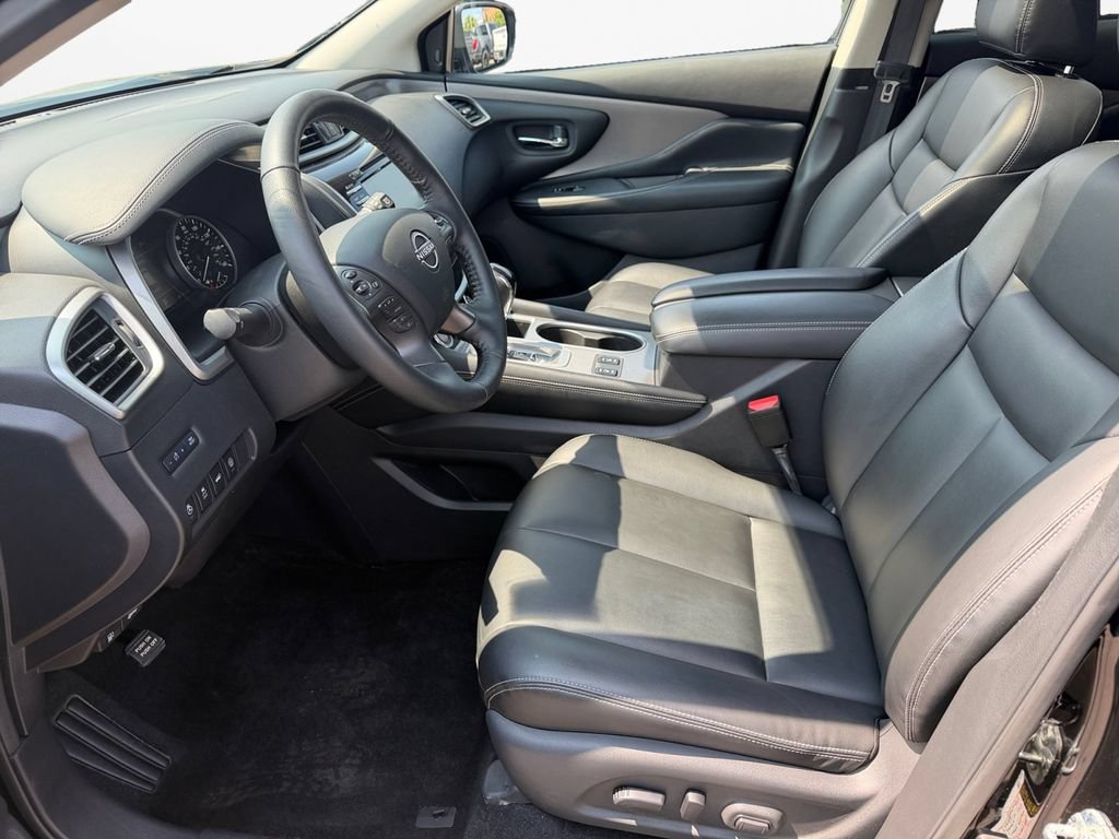 Used 2024 Nissan Murano SV AWD/4WD image 17