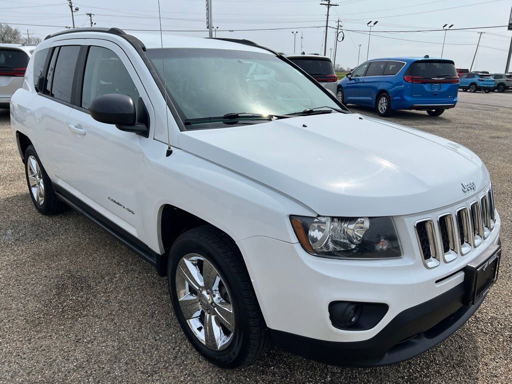 Used 2017 Jeep Compass Sport w/ Power Value Group image 9