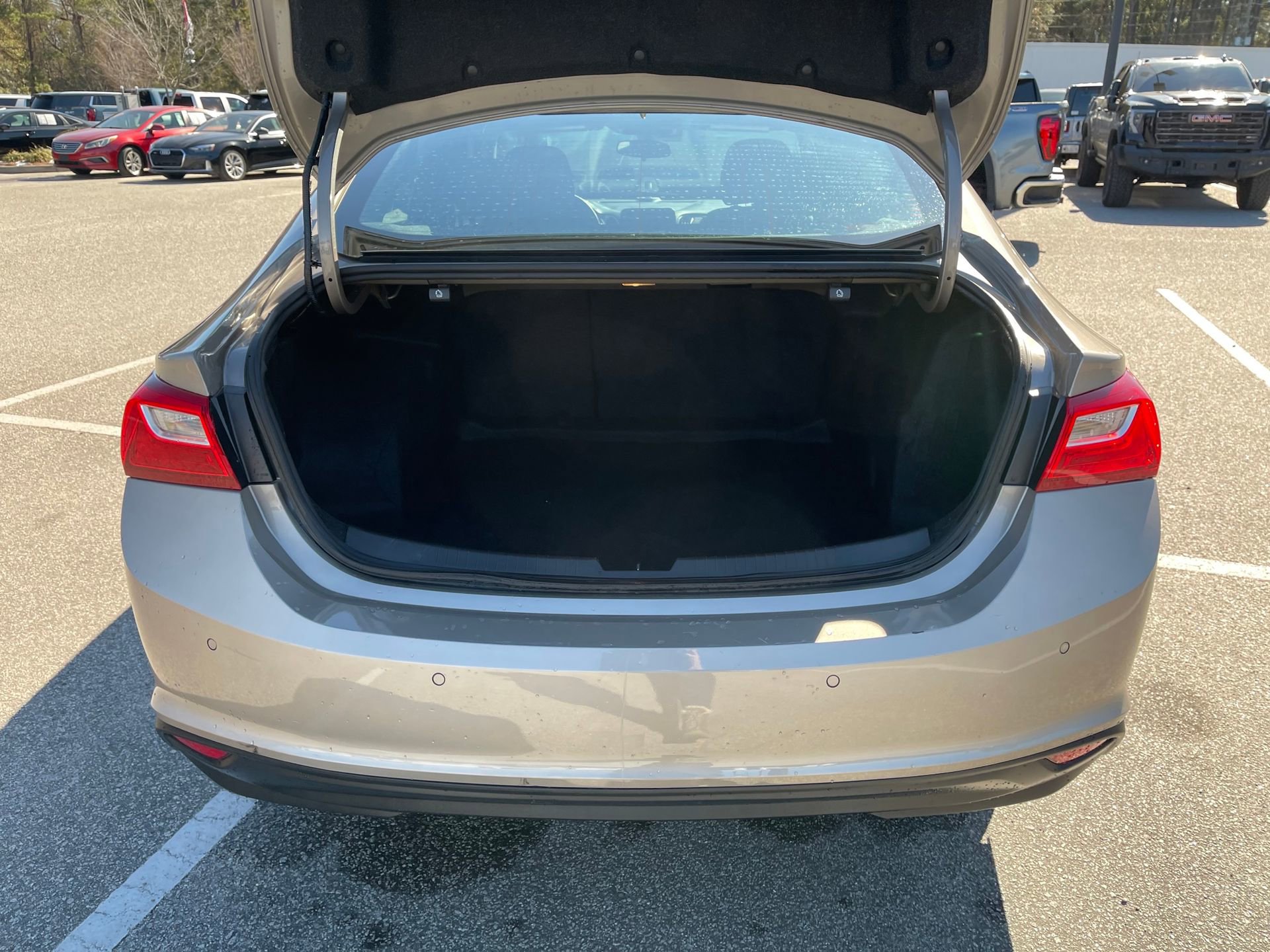 Used 2025 Chevrolet Malibu LT image 23