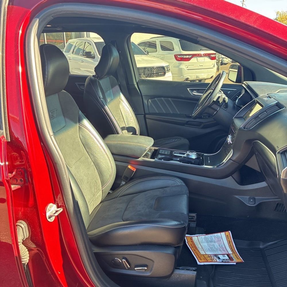 Used 2019 Ford Edge ST w/ Equipment Group 401A image 7