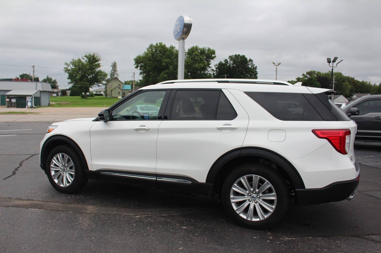 Used 2024 Ford Explorer Limited w/ Limited Technology Package AWD/4WD image 2