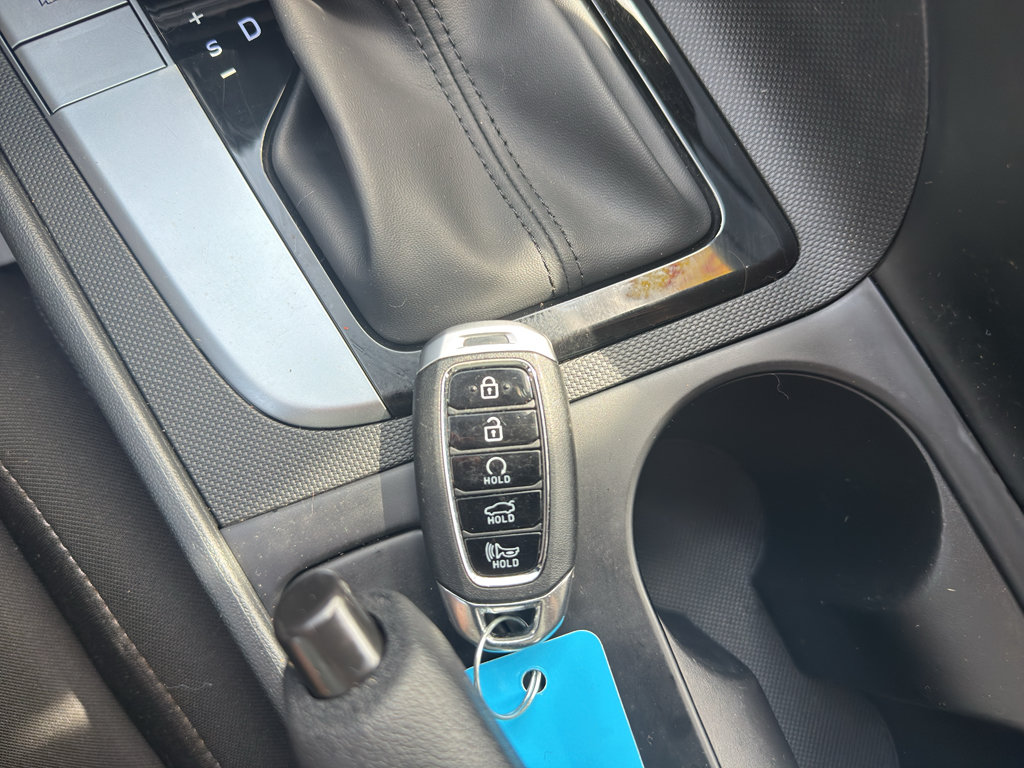Used 2023 Hyundai Elantra SEL FWD image 24