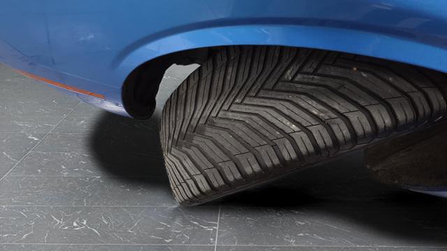 Used 2015 Dodge Challenger R/T Plus image 30