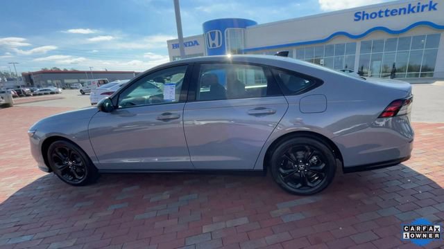 Certified 2025 Honda Accord SE image 7