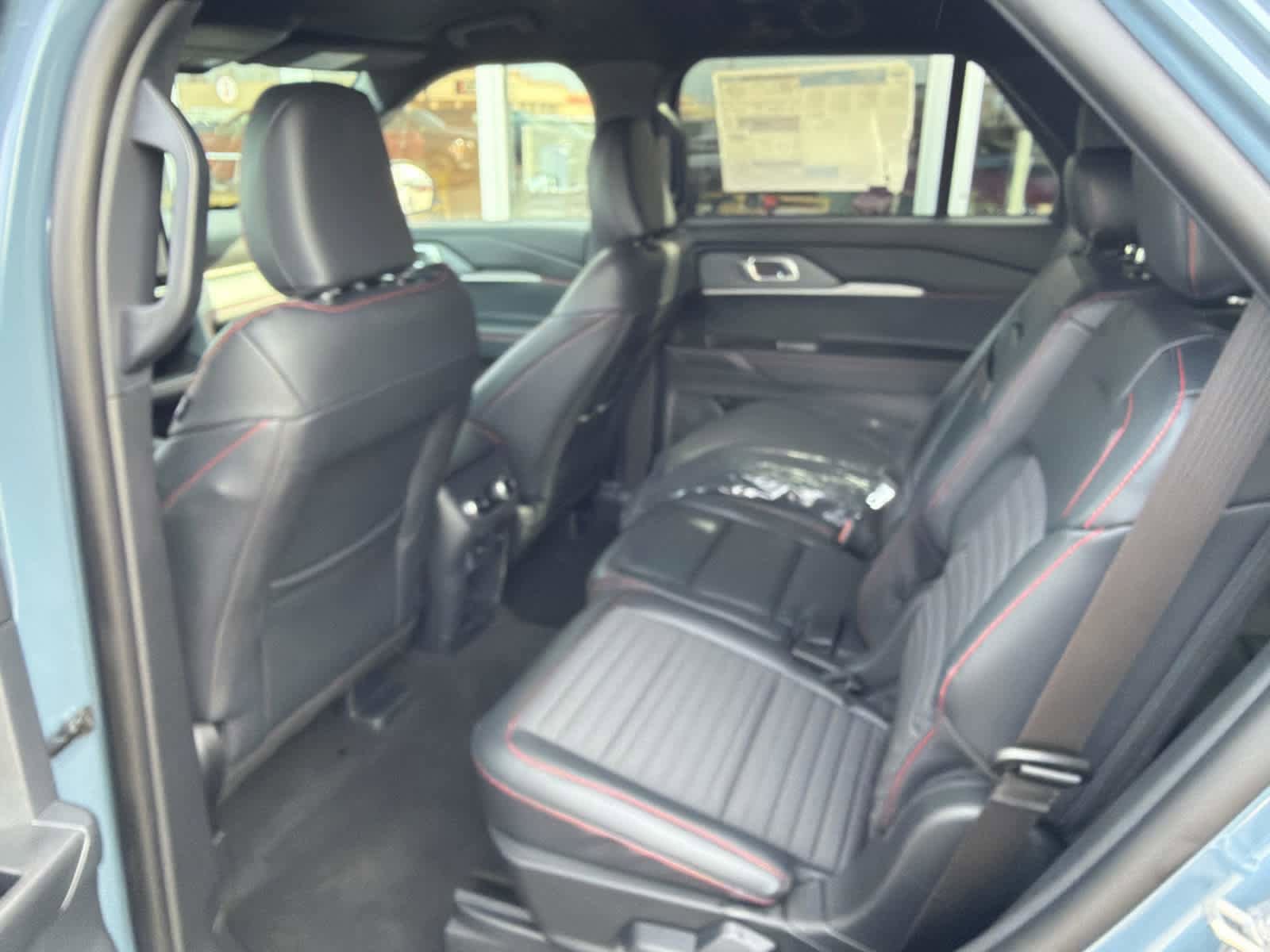 New 2026 Ford Explorer ST-Line w/ ST-Line Street Pack image 13