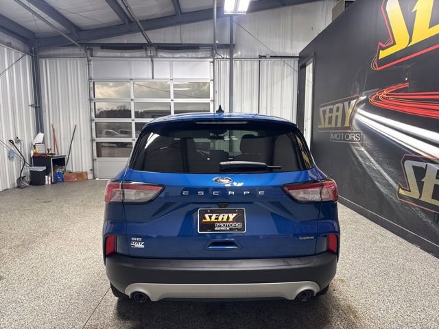 Used 2022 Ford Escape SE image 19