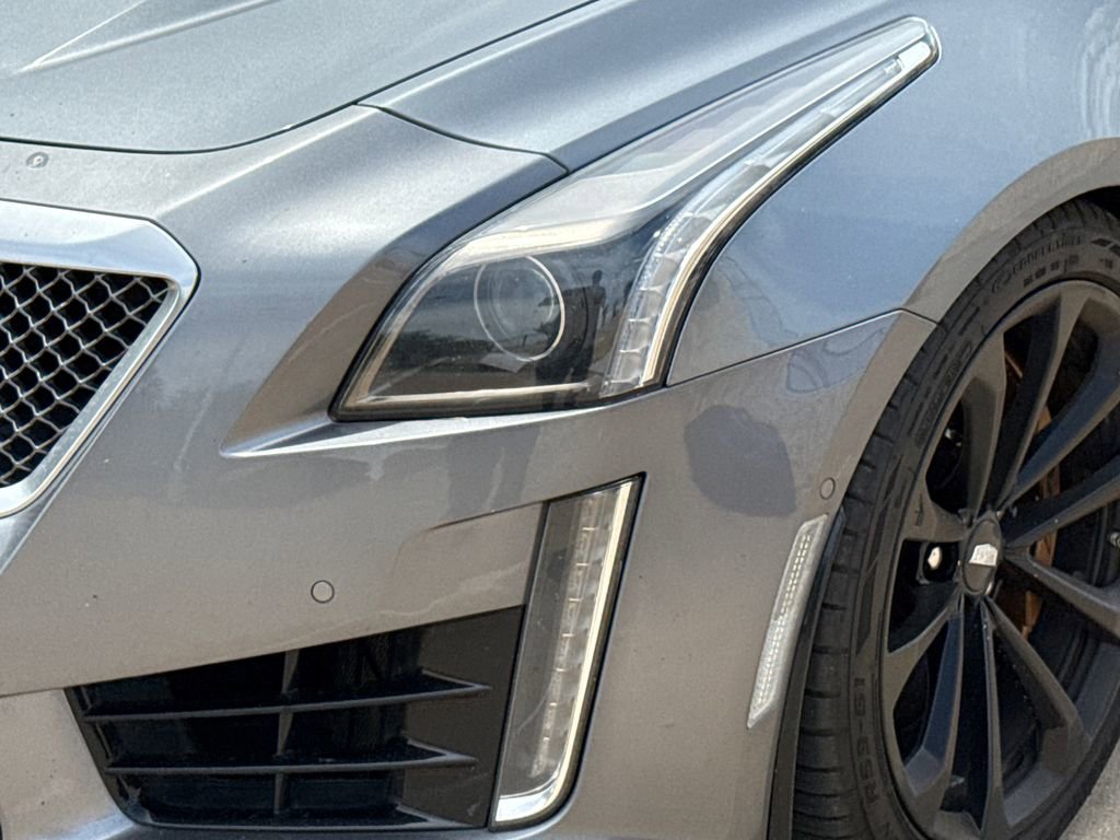 Used 2019 Cadillac CTS V w/ Carbon Fiber Package RWD image 4