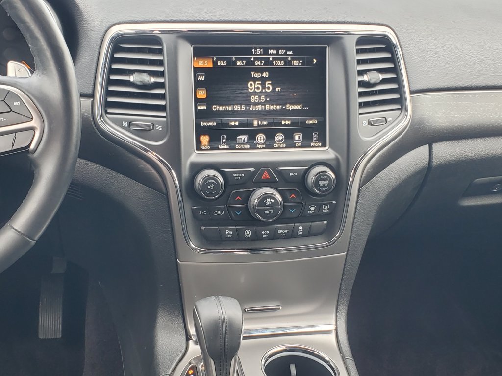 Used 2017 Jeep Grand Cherokee Altitude AWD/4WD image 25